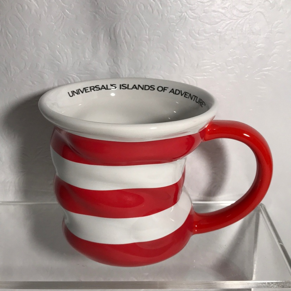 Dr. Seuss Cat In the Hat Red White Stripes Coffee Mug Tea Cup Universal Studios